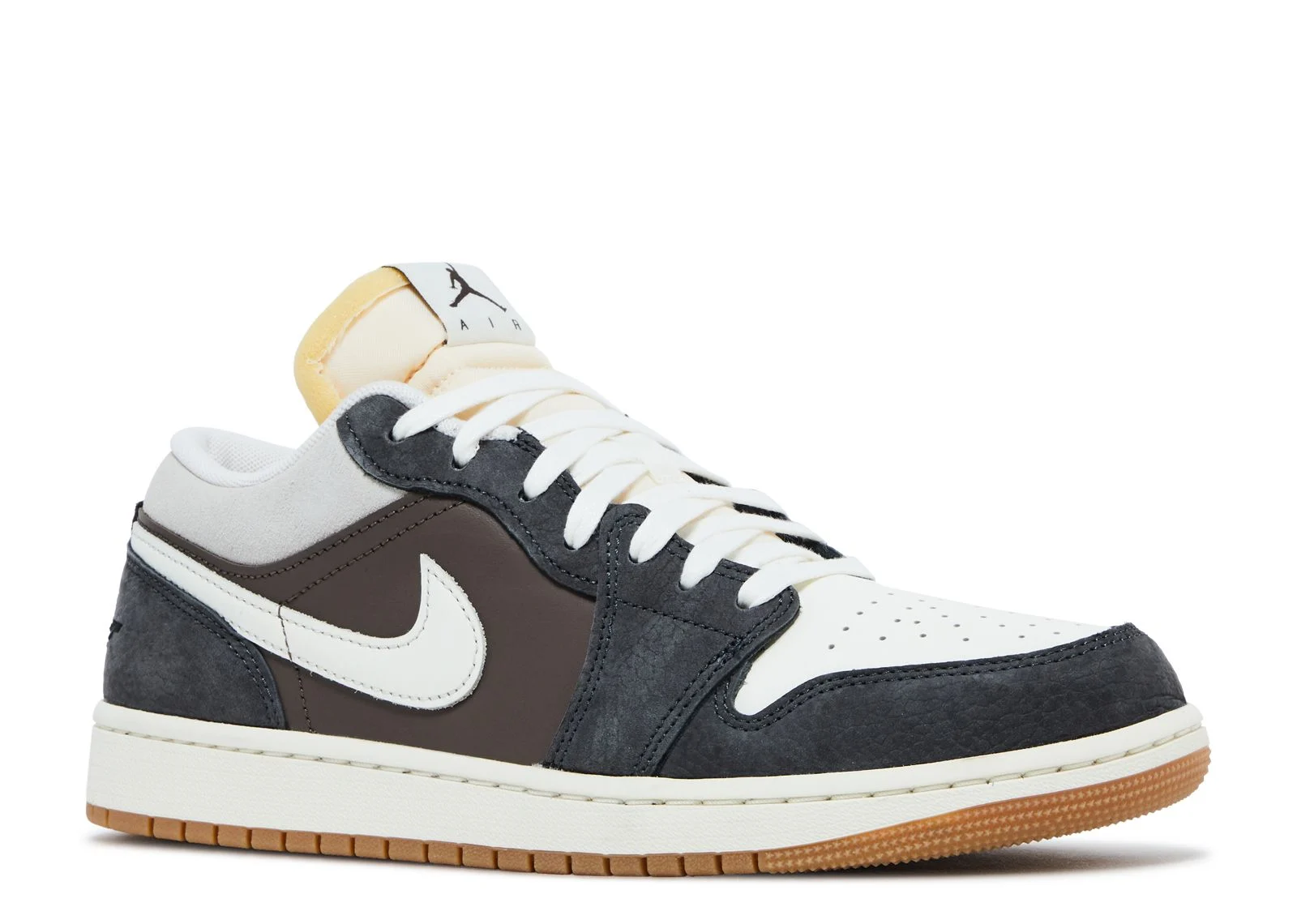Alternative view of Jordan 1 Low 'SNKRS Day Korea 2023'
