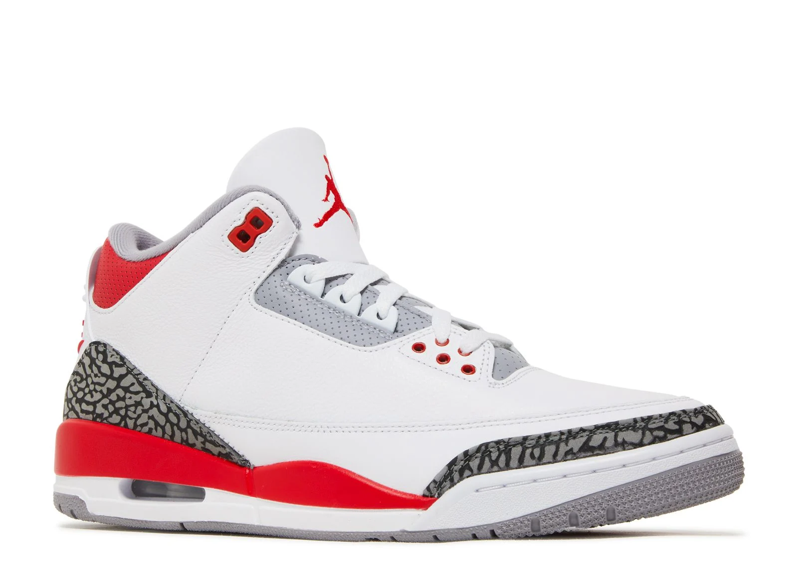 Alternative view of Jordan 3 Retro 'Fire Red' 2022