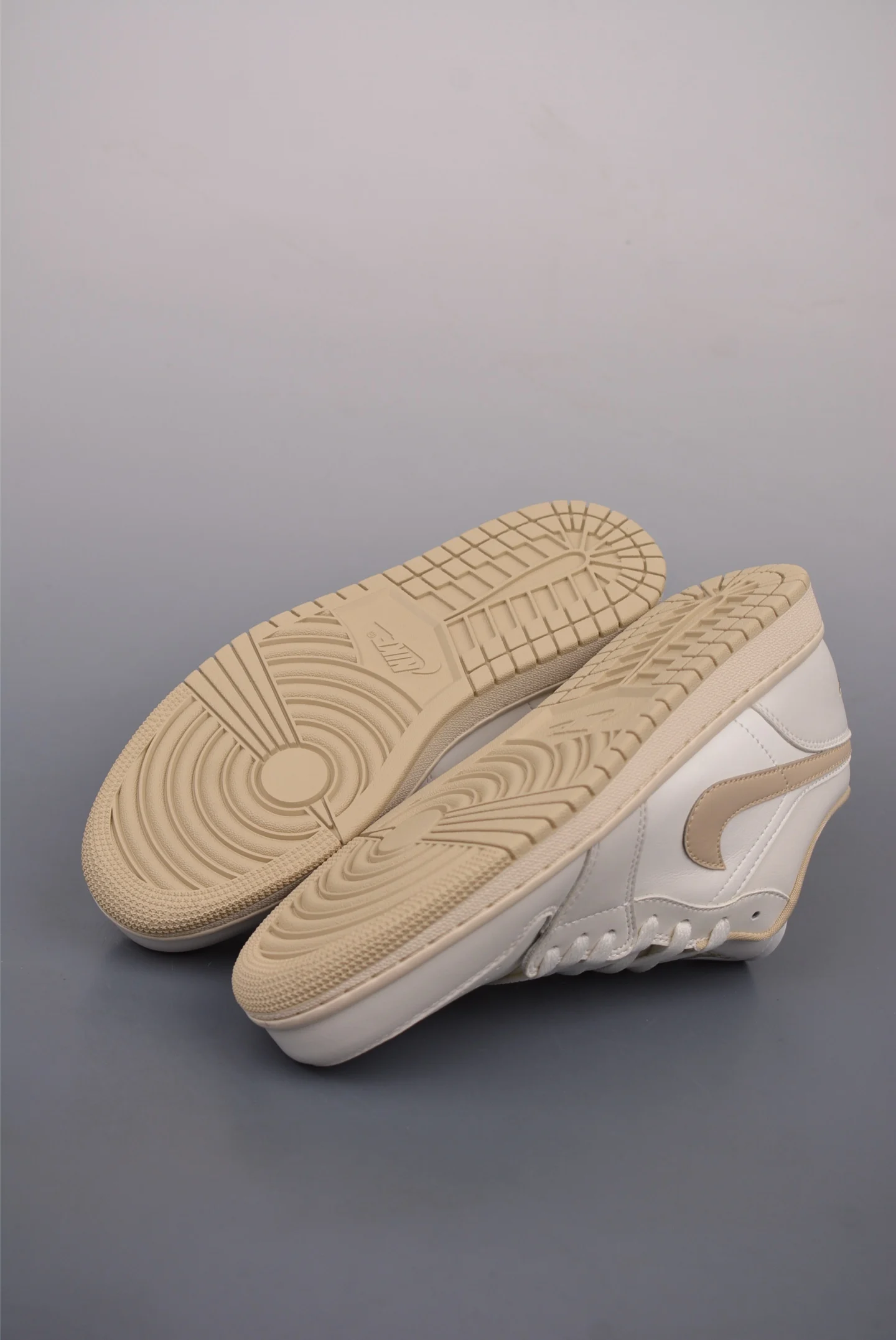 Air Jordan 1 Low 'Sail Rattan' - 图片 8