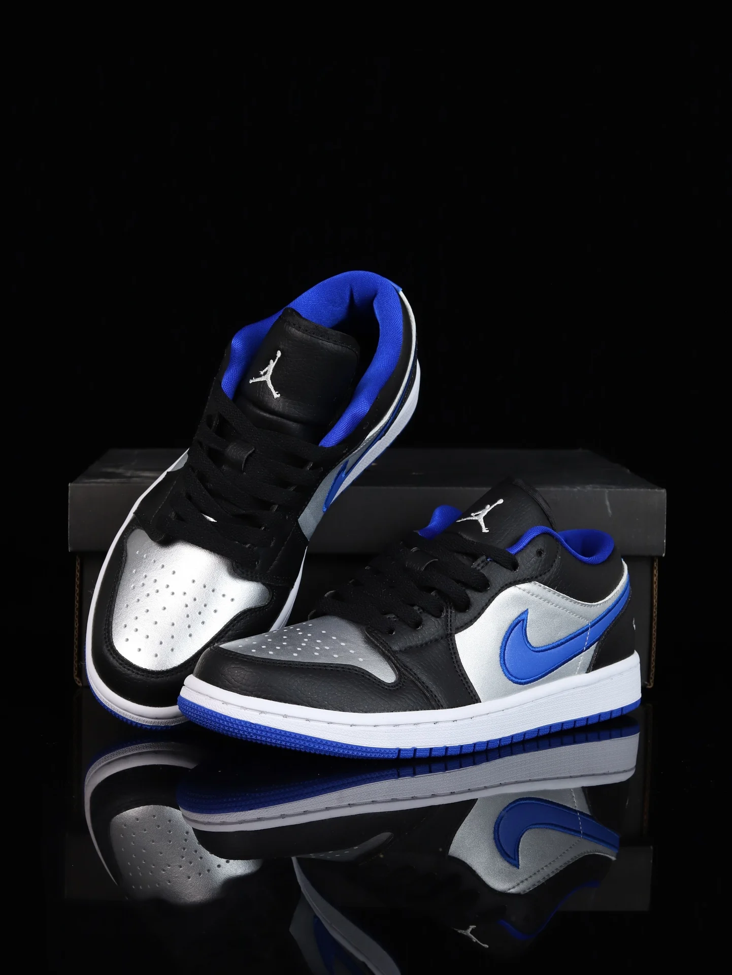 Jordan 1 Low 'Black Game Royal' - 图片 5