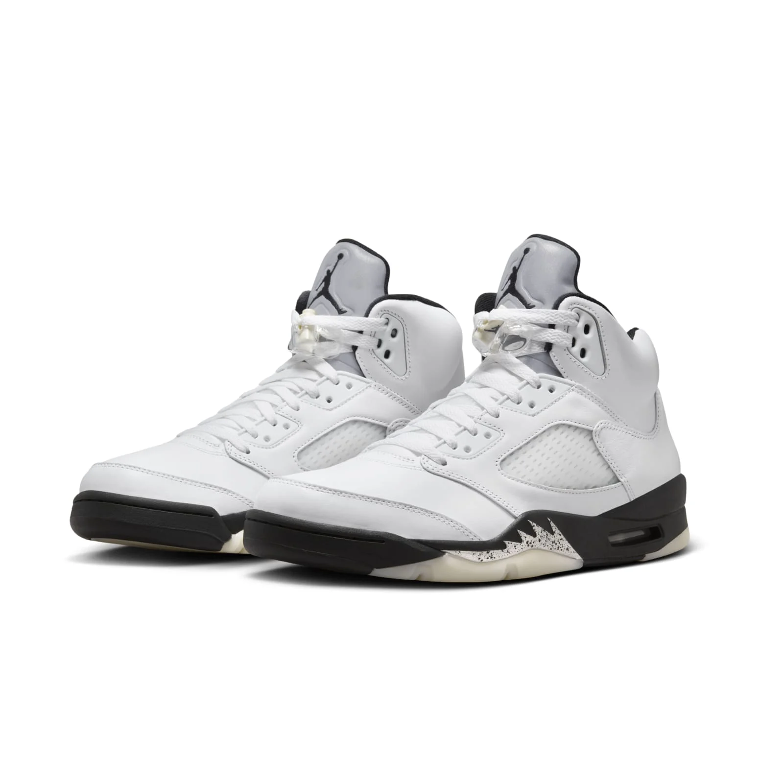 Alternative view of Air Jordan 5 ‘White Black’ DD0587-110