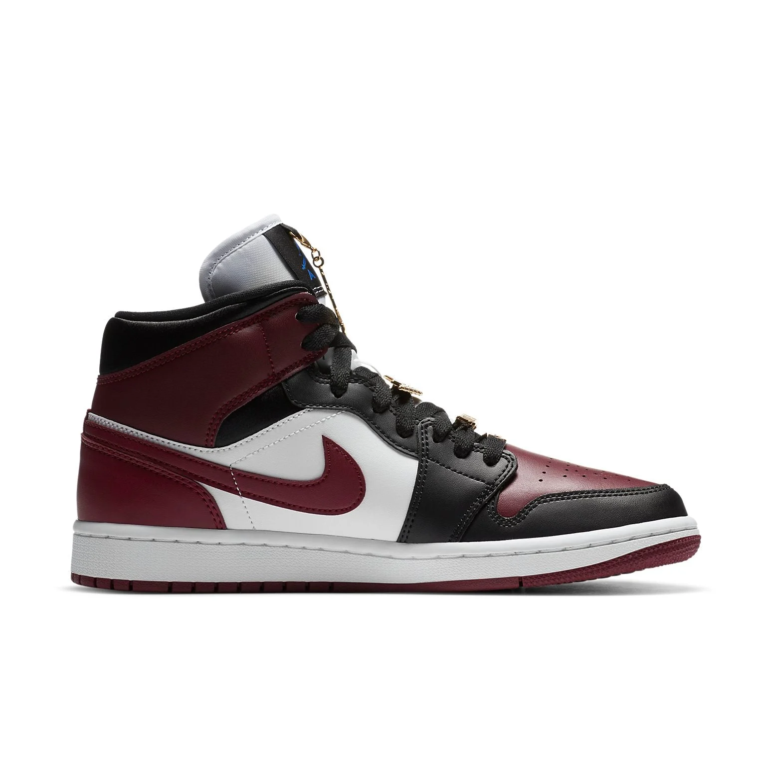 Alternative view of (WMNS) Air Jordan 1 Mid SE ‘Gold Pendants’ CZ4385-016