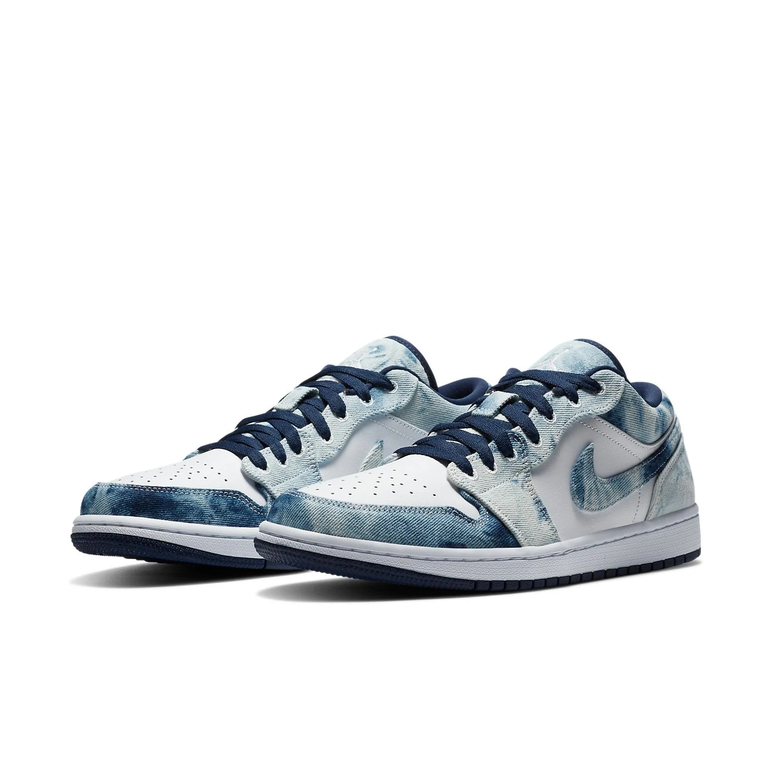 Alternative view of Air Jordan 1 Low SE ‘Washed Denim’ CZ8455-100