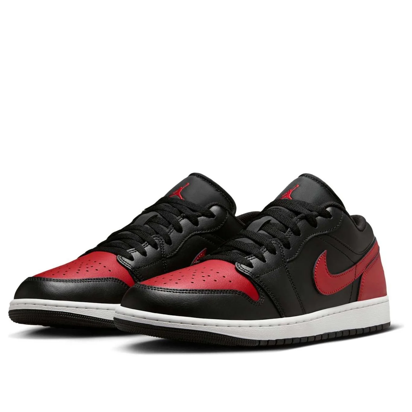 Alternative view of Air Jordan 1 Low ‘Bred’ 553558-067