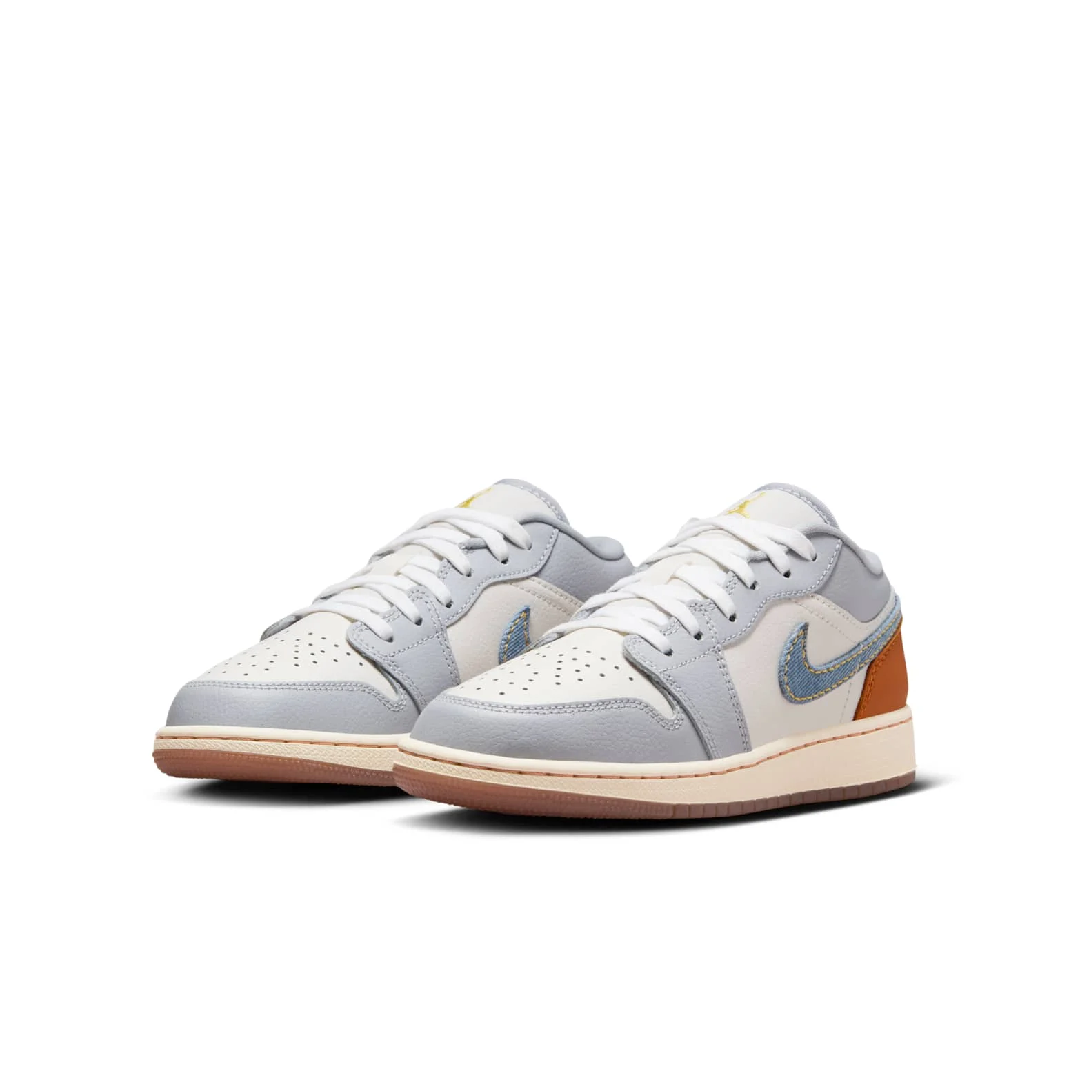 Alternative view of (GS) Air Jordan 1 Low SE ‘Sashiko’ FZ5046-041