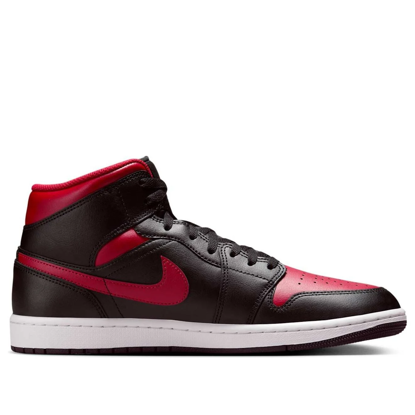 Air Jordan 1 Mid ‘Bred’ DQ8426-067