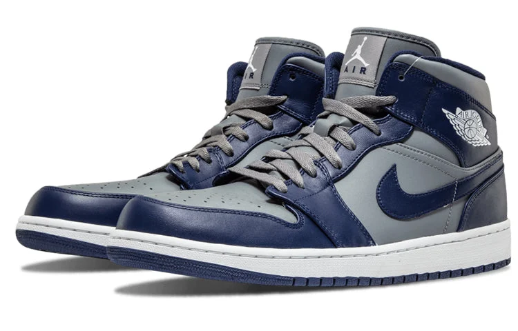 Alternative view of Air Jordan 1 Mid ‘Georgetown’ 554724-006