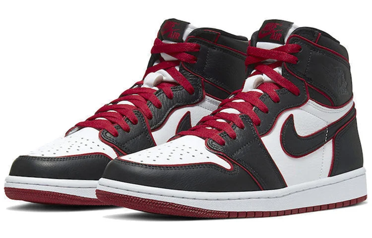 Alternative view of Air Jordan 1 Retro High OG ‘Bloodline’ 555088-062