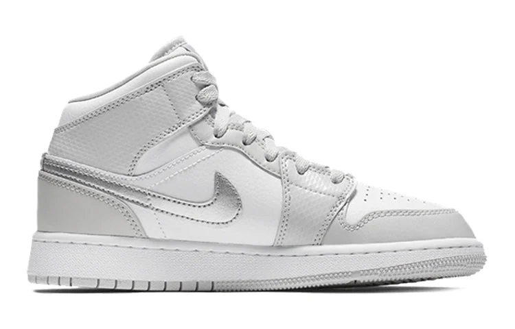 (GS) Air Jordan 1 Retro Mid ‘Grey Fog’ 555112-012