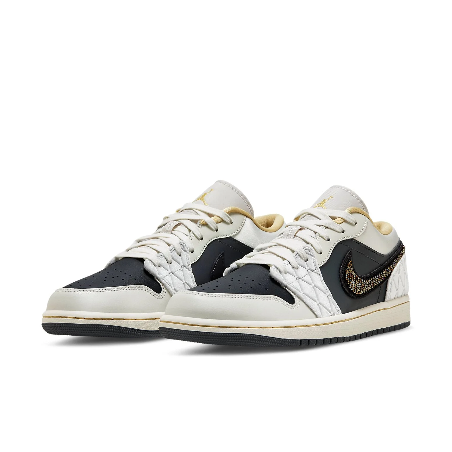 Alternative view of Air Jordan 1 Low SE ‘Beaded Swoosh’ DV1762-001
