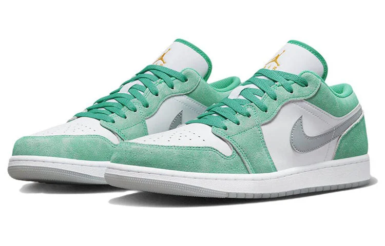 Alternative view of Air Jordan 1 Low ‘New Emerald’ DN3705-301