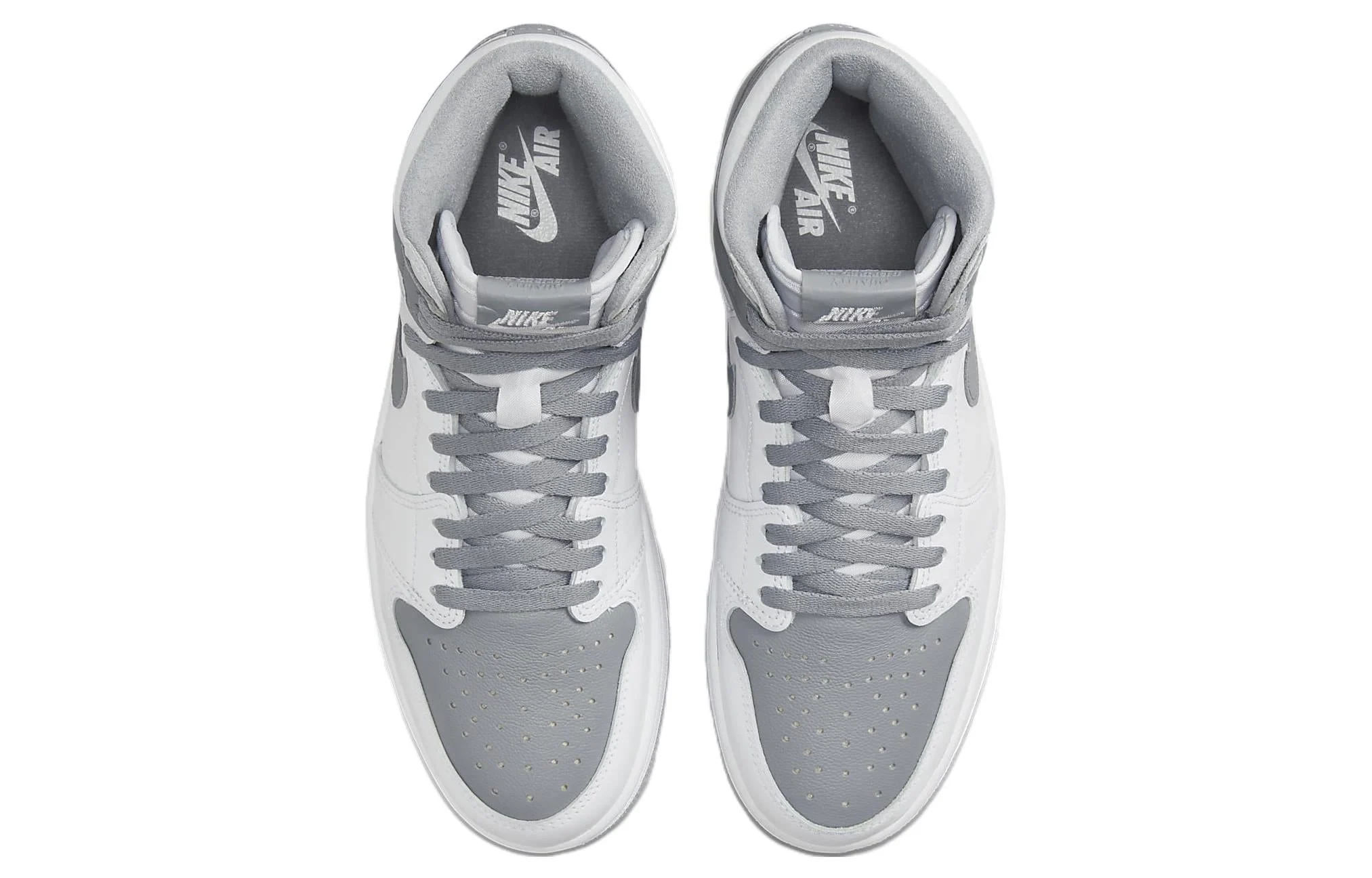 Alternative view of Air Jordan 1 Retro High OG ‘Stealth’ 555088-037