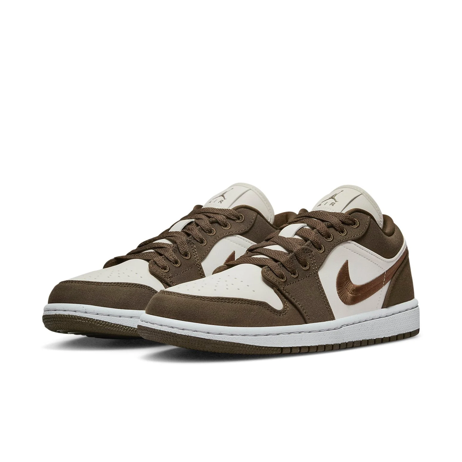 Alternative view of (WMNS) Air Jordan 1 Low SE ‘Light Olive’ DV0426-301