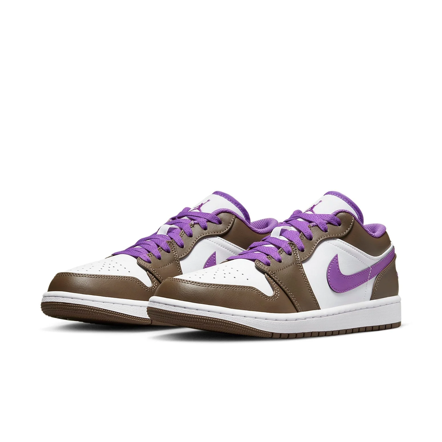 Alternative view of Air Jordan 1 Low ‘Purple Mocha’ 553558-215