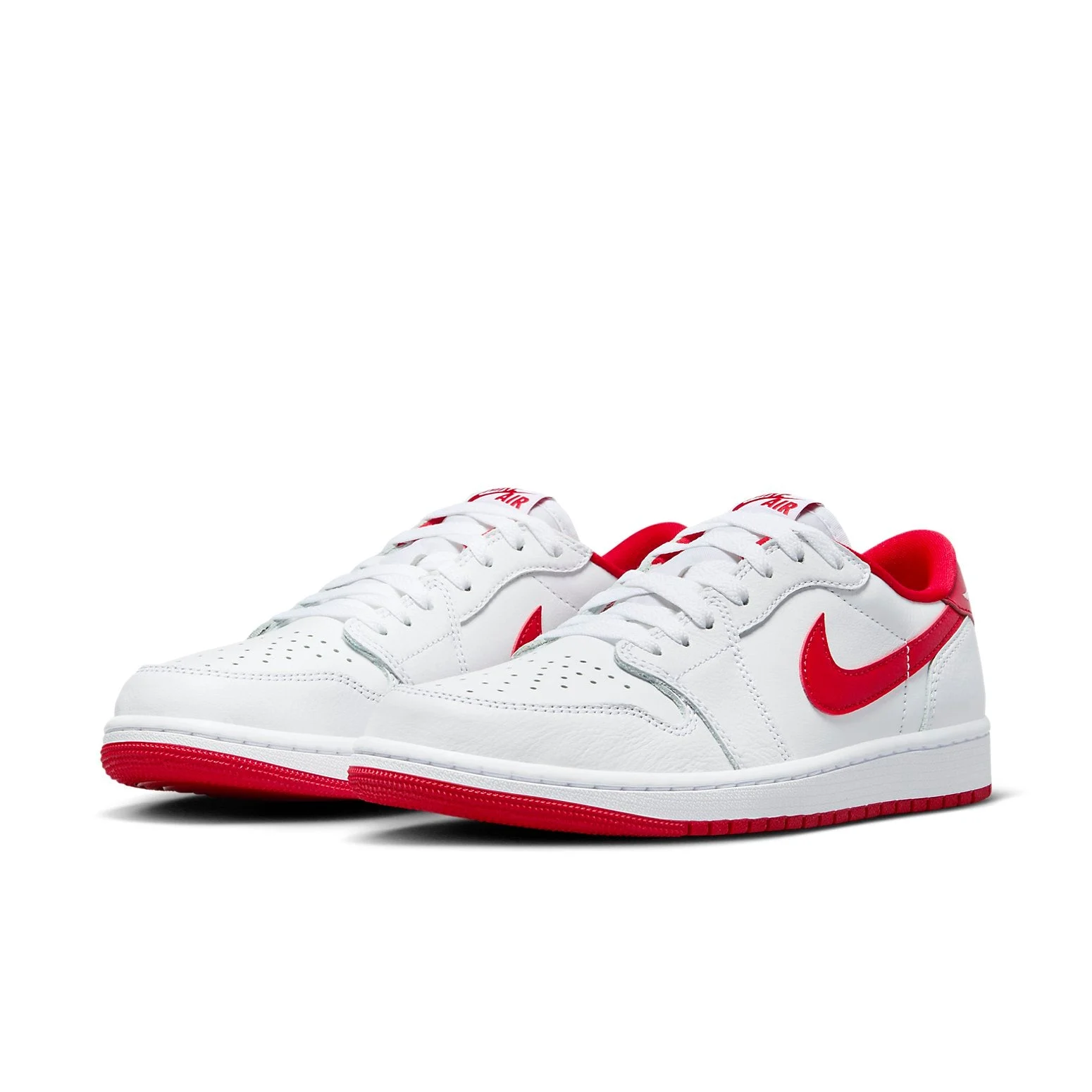Alternative view of Air Jordan 1 Retro Low OG ‘University Red’ CZ0790-161