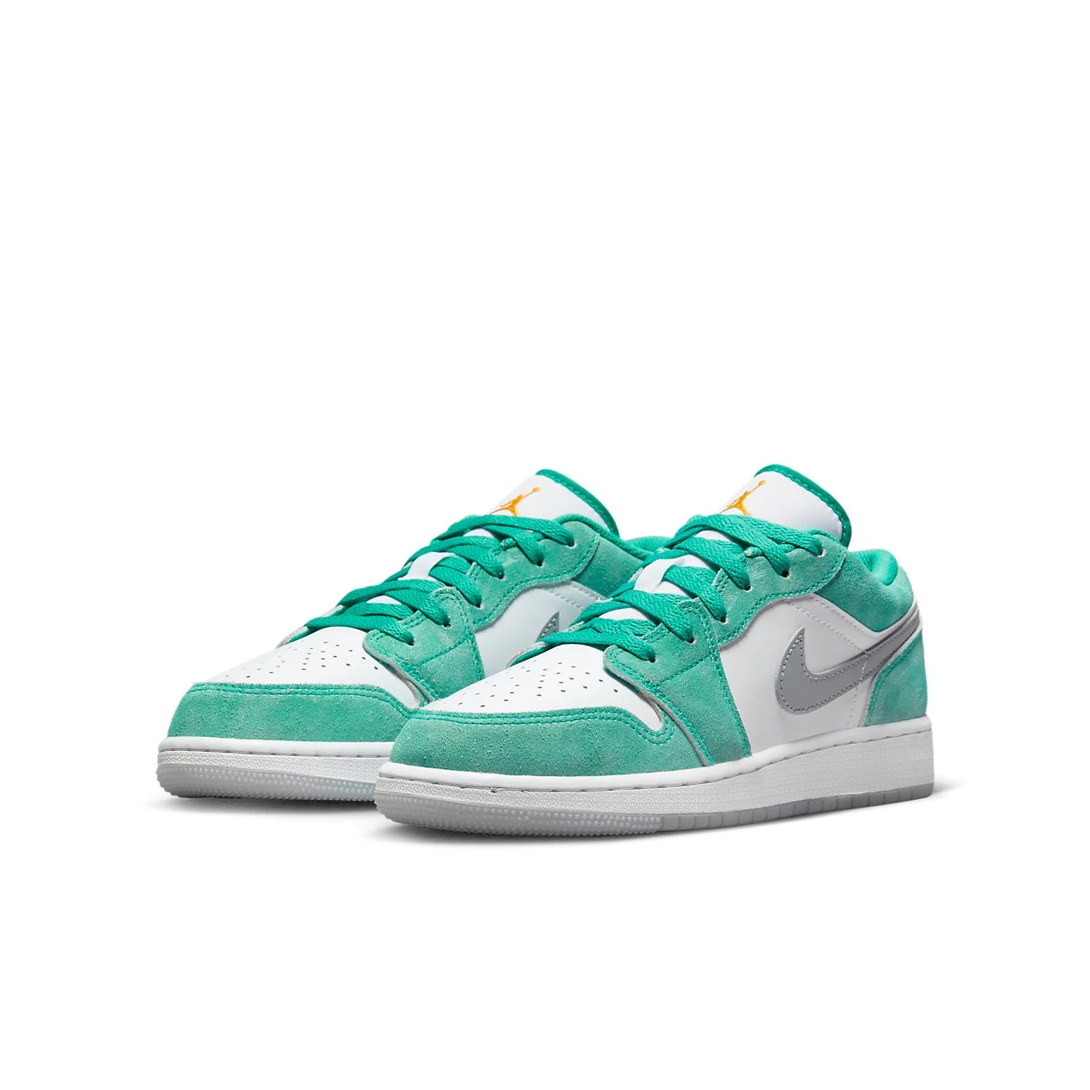 Alternative view of (GS) Air Jordan 1 Low SE ‘New Emerald’ DO8244-301