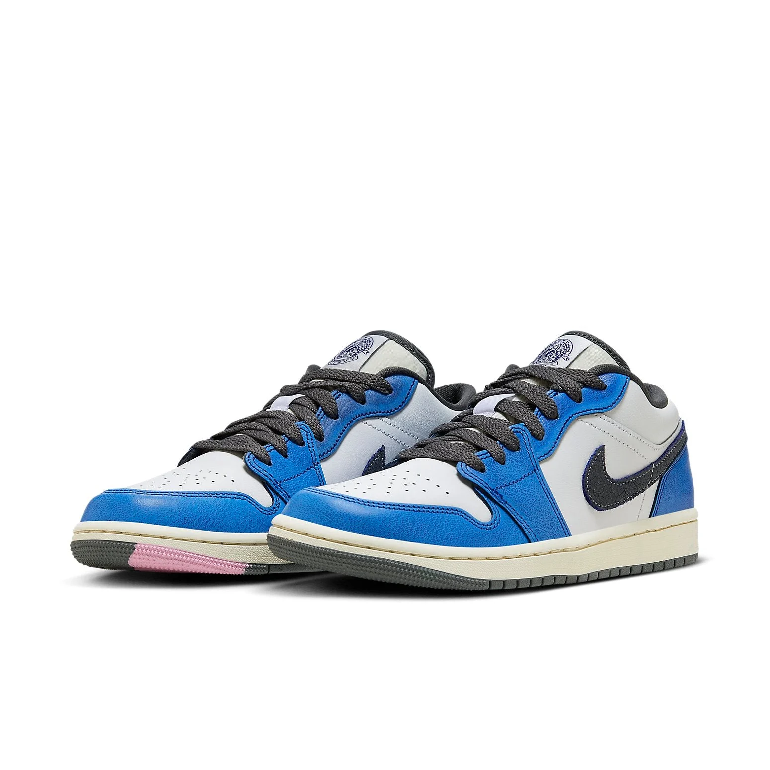 (WMNS) Air Jordan 1 Low SE ‘Flight Vintage’ FV8439-104
