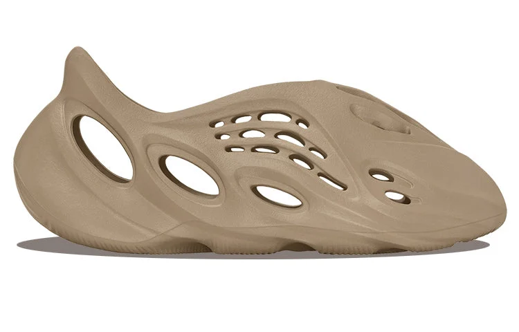 adidas Yeezy Foam Runner ‘Clay Taupe’ GV6842