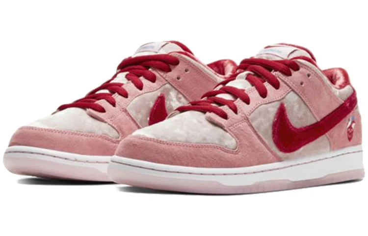 Alternative view of Nike x StrangeLove SB Dunk Low ‘Valentine’s Day’ CT2552-800