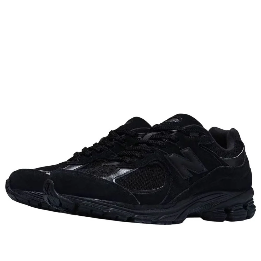 Alternative view of New Balance 2002R ‘Black Cat’ U2002RBL