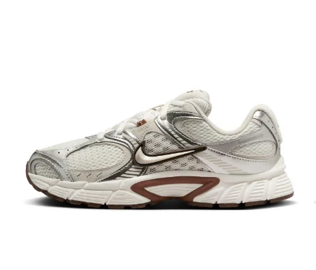 Alternative view of Nike V5 RNR HQ7901-102